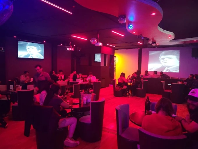 Acústico-Karaoke-&-Show-Center