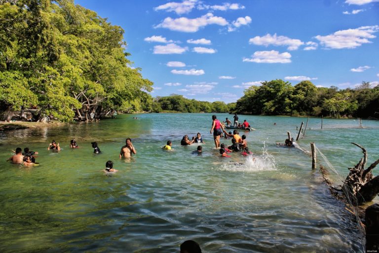 Balneario-Las-Conchitas-mex
