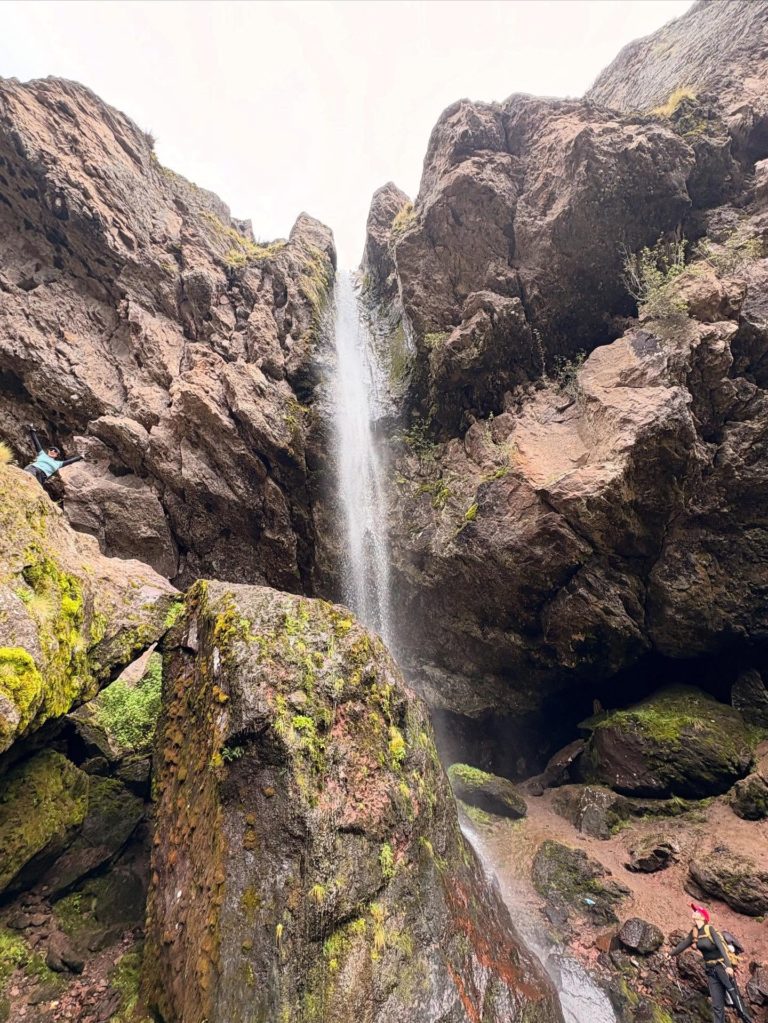 Cascada -ongelada-mexico-turismo