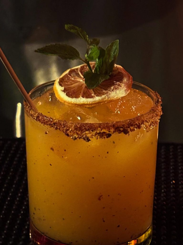 La-Clandestina-mezcaleria-mexico