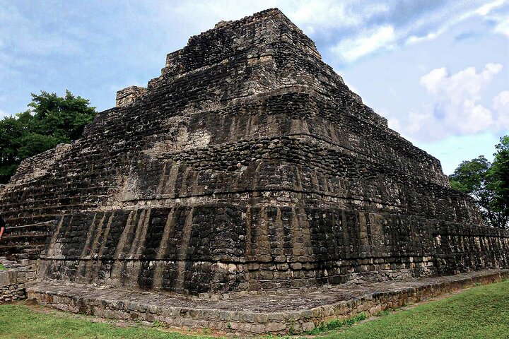 La-Pirámide-los-Pilares