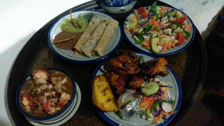 Los-equipales-comida-corrida