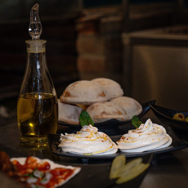 Manoushe-House-restaurante-mex