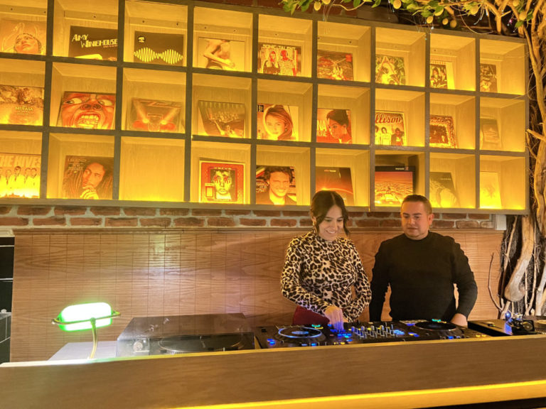 a925058a-sma_01-fm-mrm-1000×750