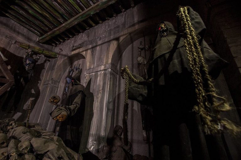 casa-tia-aura-turismo-miedo