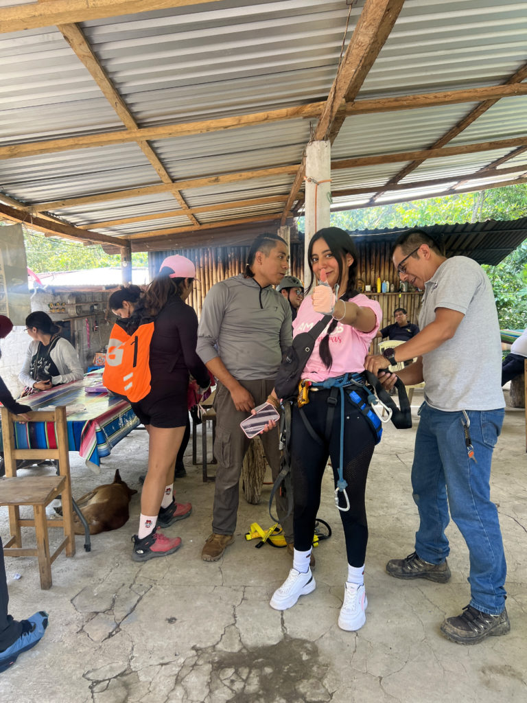 equipo-sótano-del-popócatl-ámonos-viajeras