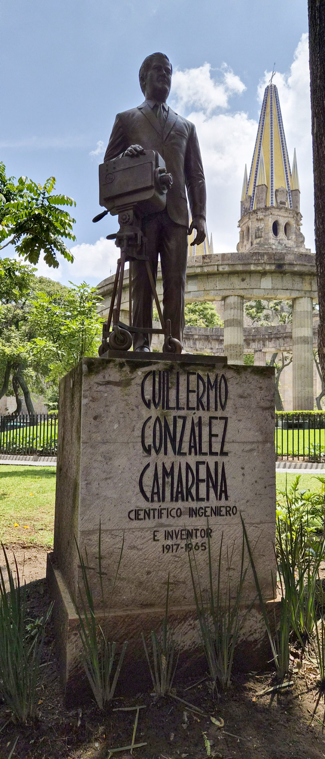 guadalajara perla tapatía jalisco estatua rotonda