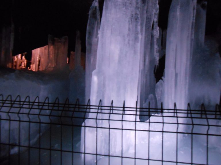 japon-turismo-de-aventuras-hielo