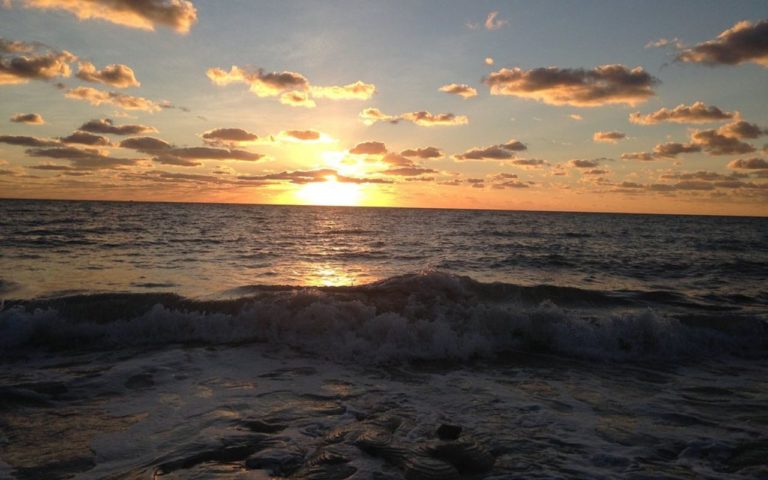Isla Blanca, paraíso de arena blanca y mar cristalino cerca de Cancún