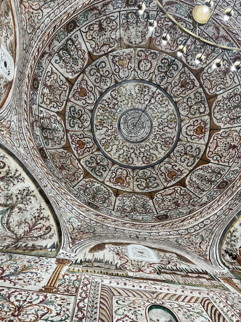 tirana-albania-que-ver-árabe