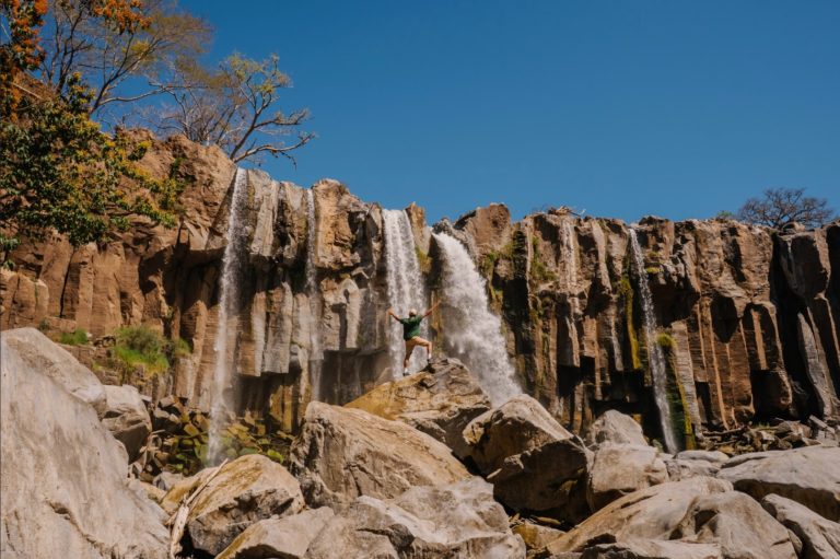 Guatemala acuática: cascadas, lagos y playas ocultas