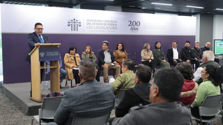 Realiza diputado Miguel Márquez foros para la construcción de leyes en materia de economía social