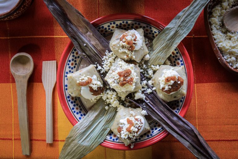 Uchepos y corundas: un viaje culinario por Michoacán