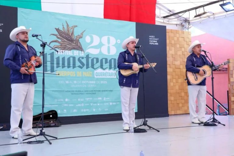 Puebla brilla en el XXVIII Festival de la Huasteca 2025