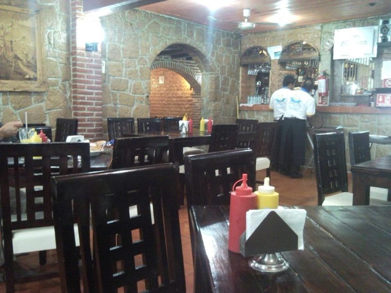 Los-Arrecifes-Restaurante-Bar