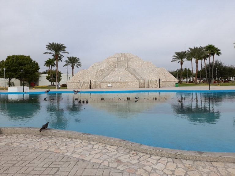 Plaza-de-las-Culturas-mx