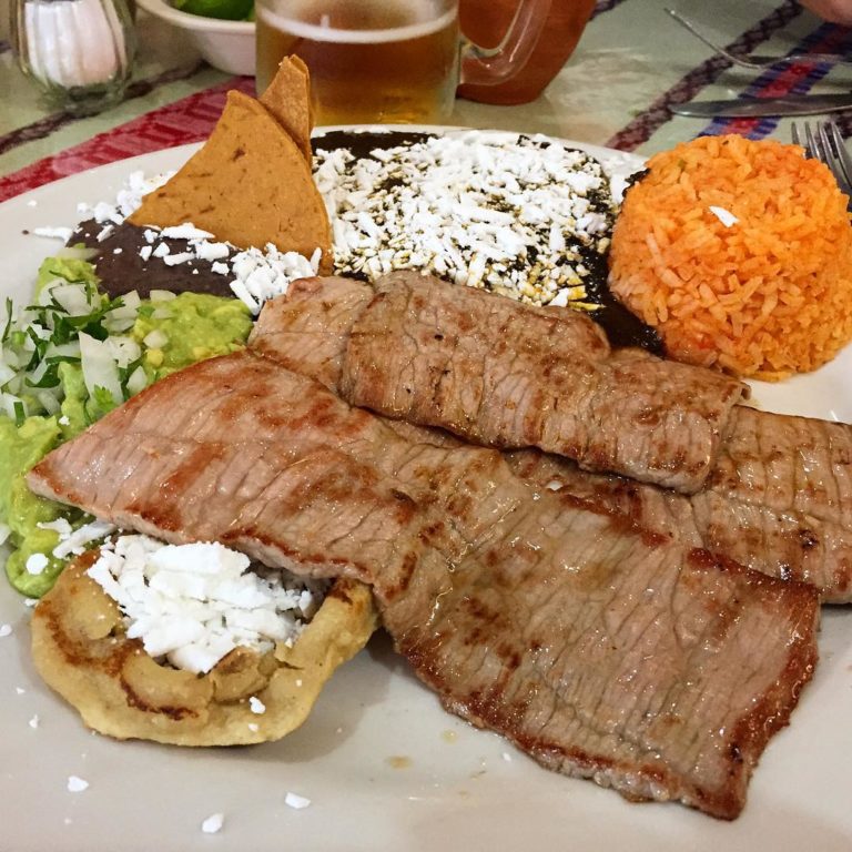 Tasajo-oaxaqueño-gastronomia-de-mex