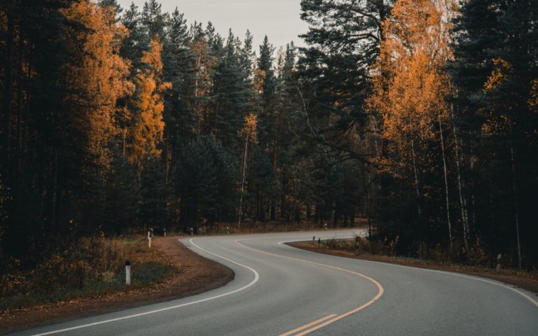 ¿Te atreves a cruzarlas? Descubre cuáles son las carreteras embrujadas de México