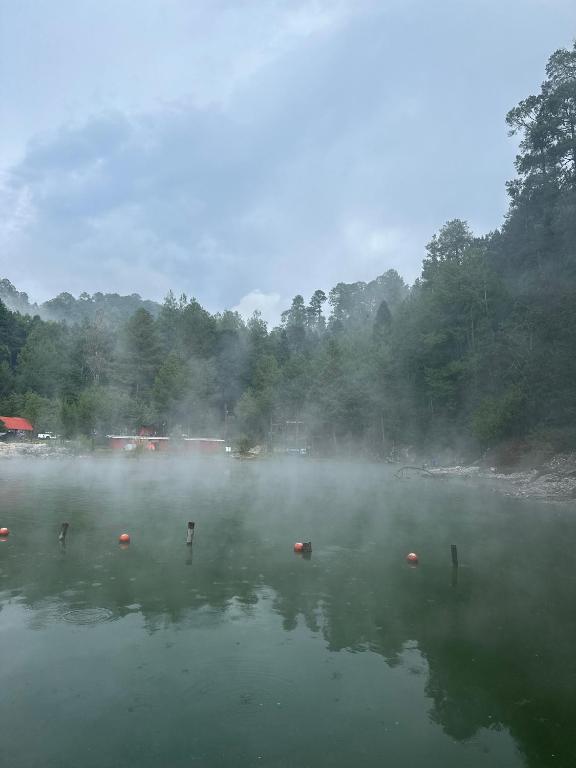 los-azufres-aguas-termales-mexico