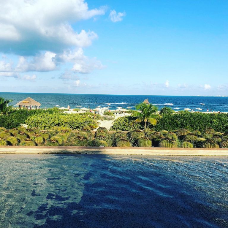 playa-mujeres-turismo-mexico