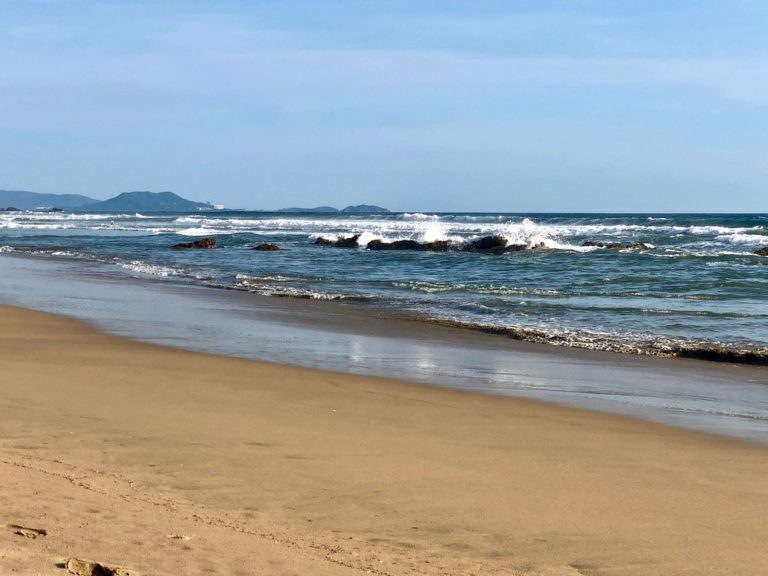 playa-troncones-mex-turismo
