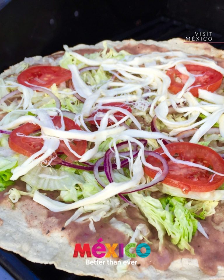 tlayudas-mexico-turismo-gastronomico