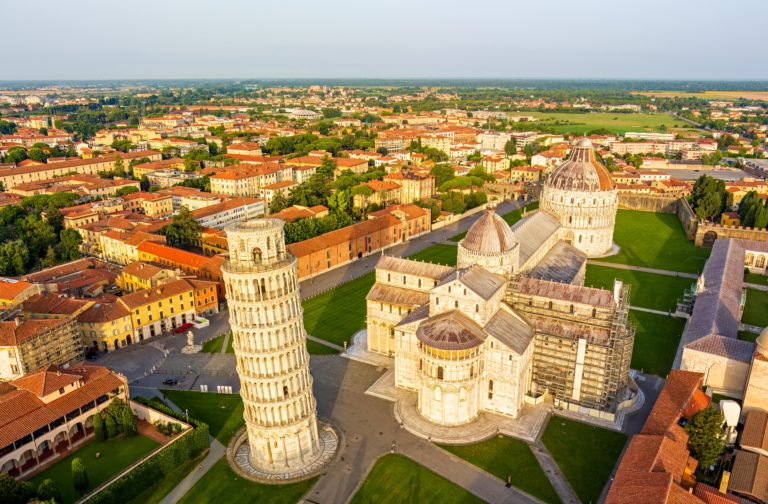 Pisa,,Italy.,Leaning,Tower,Of,Pisa.,Panoramic,View,In,The
