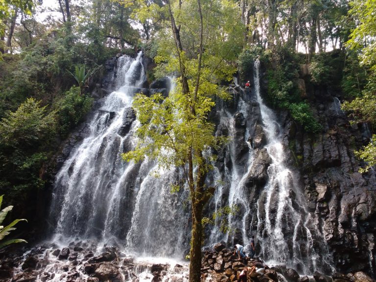 Cascadas de Valle de Bravo para una aventura más natural