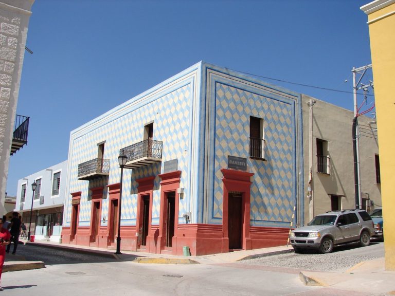 La-Casa-de-los-Rombos-mx