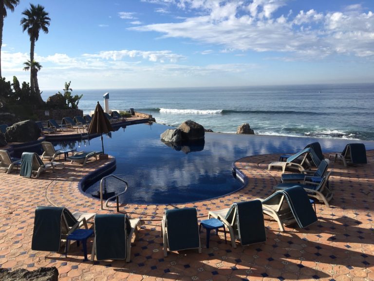 Las-Rocas-Resort- &-Spa