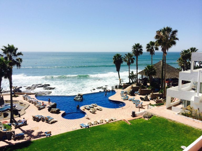 Las-Rocas-Resort- &-mx