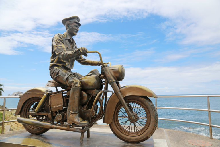 MZT-Monument-PedroInfante
