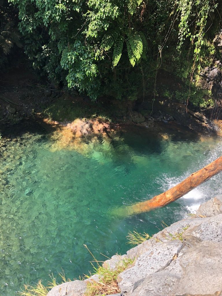 cascadas-que-desembocan-al-mar