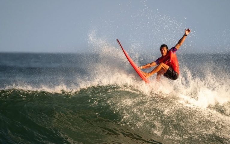 Surf, estilo y fiesta: vuelve el Longboard de Sayulita