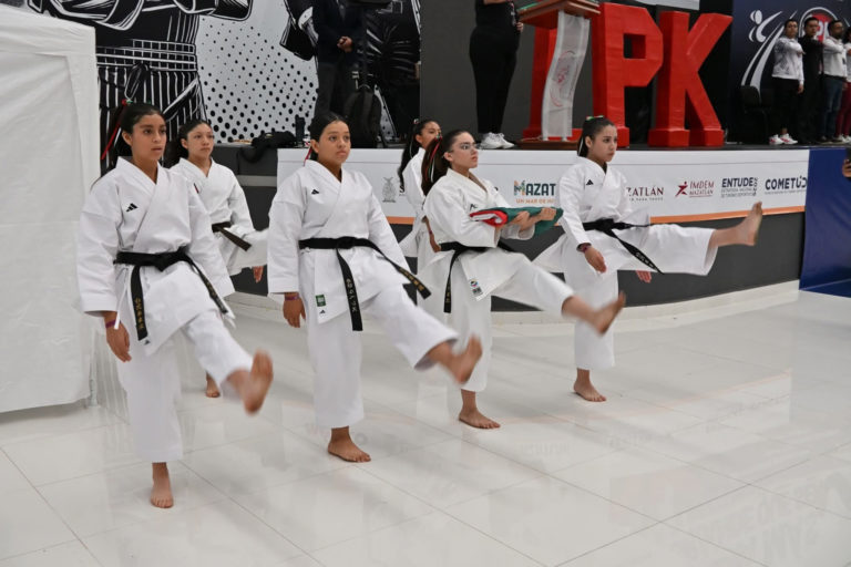 Deporte, congresos y turismo en Mazatlán