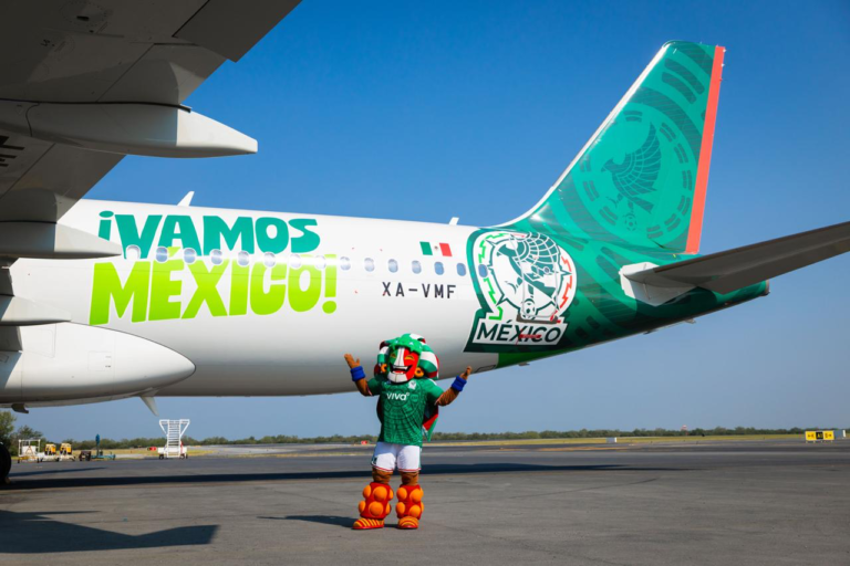 Viva lanza el avión que llevará a México al cielo mundialista