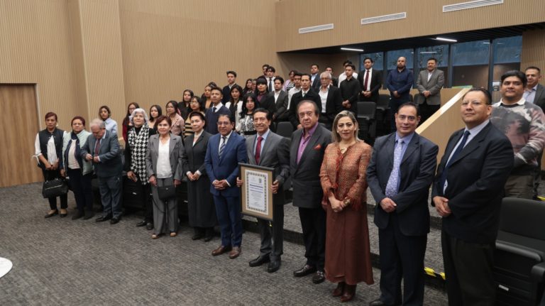 Continúan en el Congreso del Estado actividades conmemorativas por el Bicentenario de la Constitución