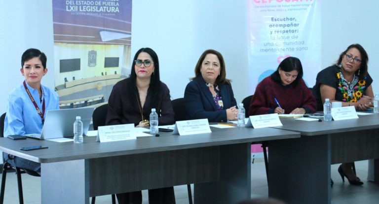Comité de Atención Ciudadana sesiona en el Centro Poblano de Salud Mental Integral para Niñas, Niños y Adolescentes