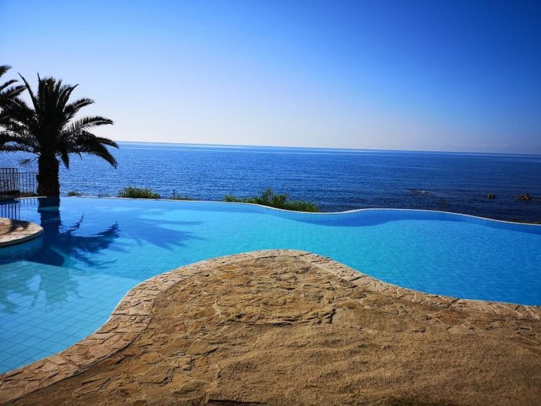 Hotel-Costa-dei-Fiori-albercas