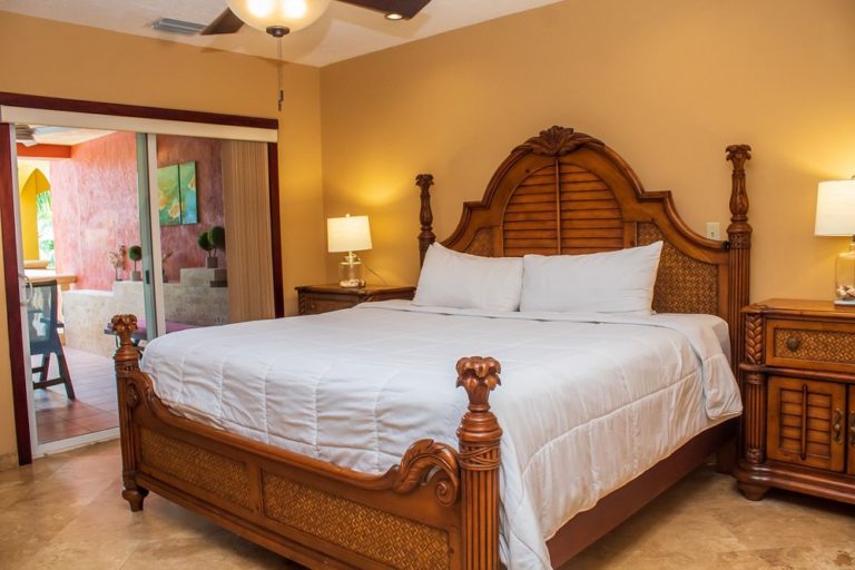 Infinity-Bay-Spa-Beach-turismo