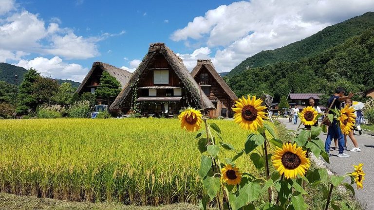 Shirakawago-turismo-japón-navideño