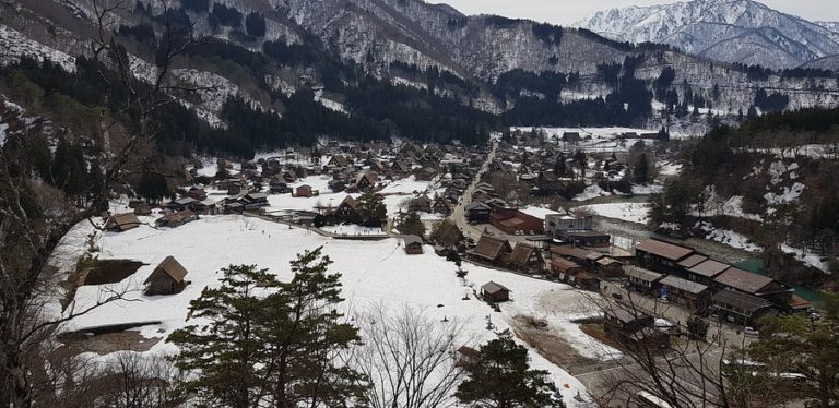 Shirakawago-turismo-japon-navideño
