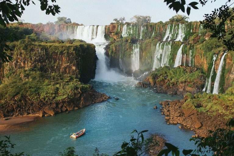 argentina-turismo-aventuras-iguazú