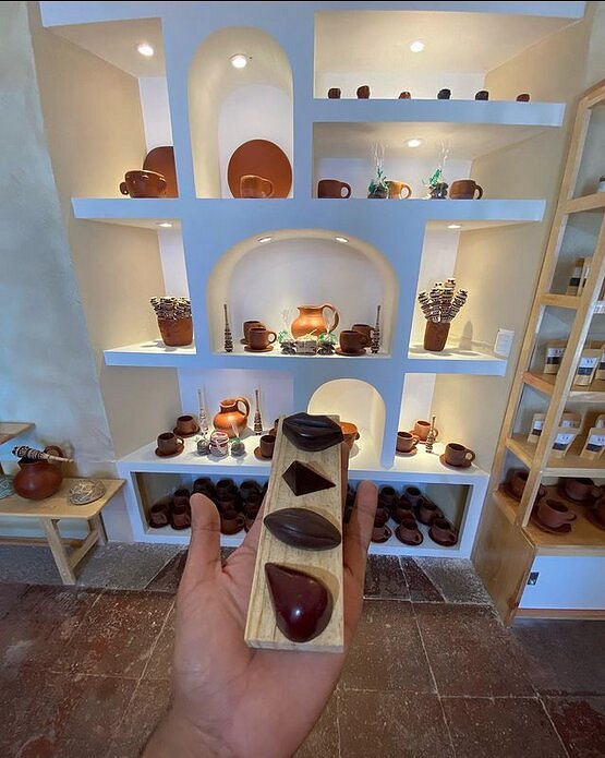 bombon-relleno-de-mezcal-mex