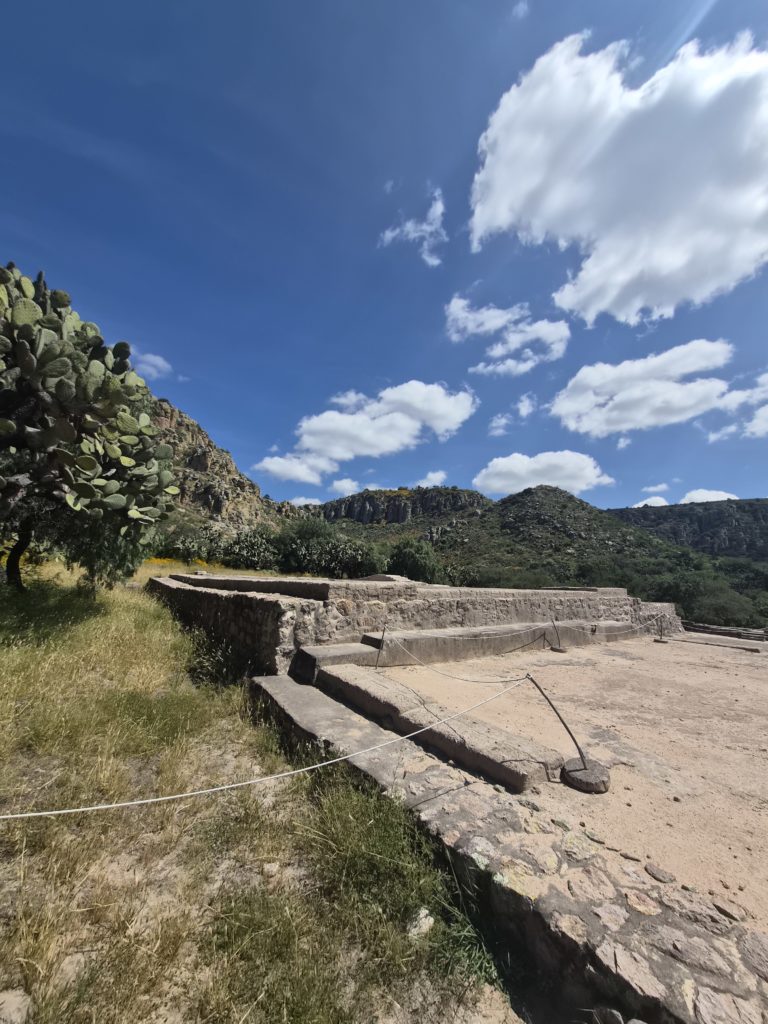 caminata-arqueologica-camino-real-de-tierra-adentro