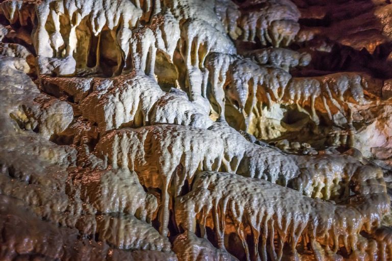 cuevas-cavernas-en-budapest
