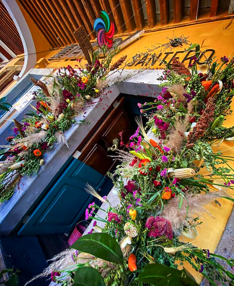 fachada-santero-coctelería-salvatierra-guanajuato