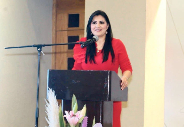 Diputada Delfina Pozos presenta iniciativa para fortalecer el combate al feminicidio en Puebla