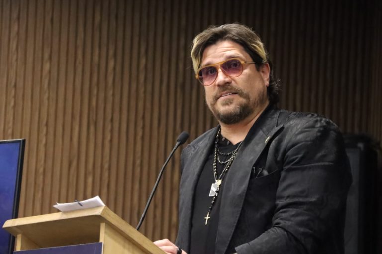 Congreso del Estado reconoce al creador de Autoart World, Charly Meier, por su aportación al arte y la cultura