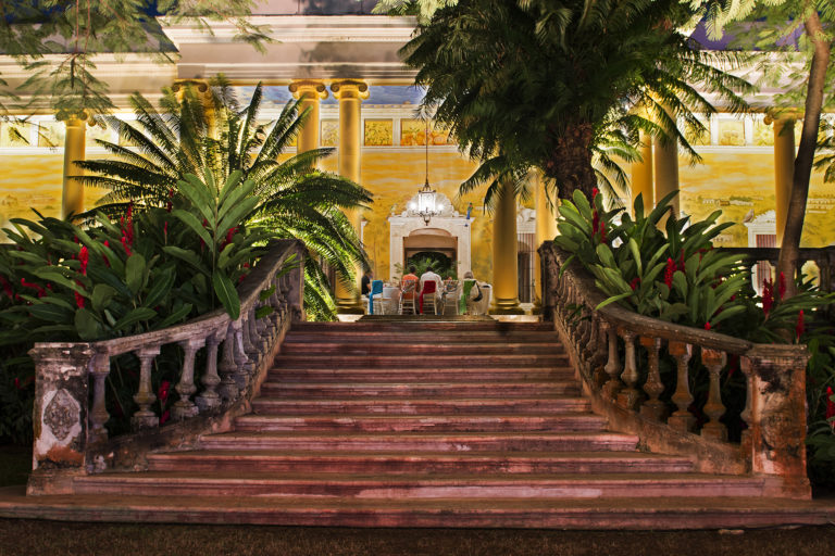 Cenotes_y_Haciendas-Hacienda-TekikDeRegil-Entrada-PanoramaAB-©ApolinarBasora